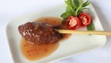 Đãi khách: Bò nướng sả xốt me 